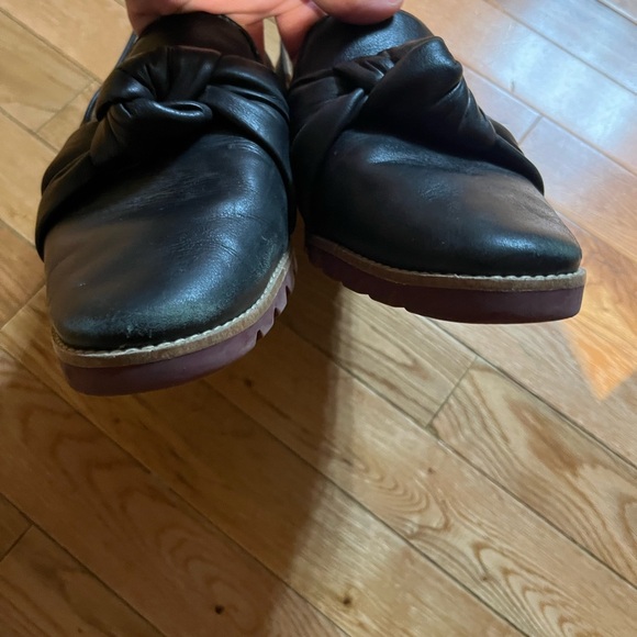 {Bernardo} Black Leather Wedge Loafers - Picture 4 of 9